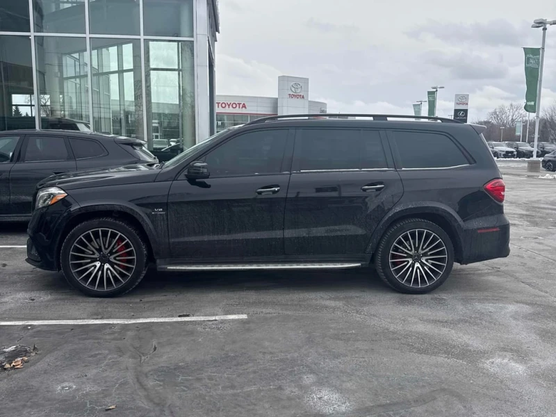 Mercedes-Benz GLS * AMG 63 * CARFAX * БЕЗ ПЪРВОНАЧАЛНА ВНОСКА, снимка 2 - Автомобили и джипове - 52941011