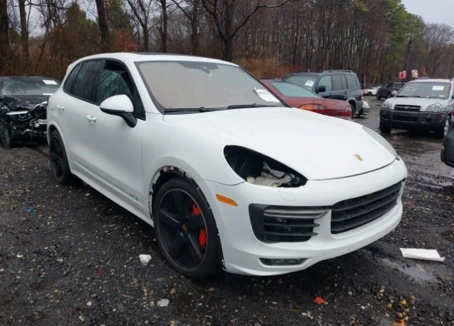 Porsche Cayenne, снимка 3 - Автомобили и джипове - 48735714