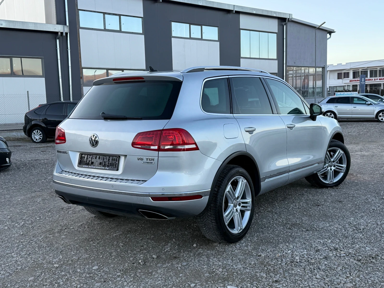 VW Touareg 3.0 TDI V6 LIZING  - изображение 7