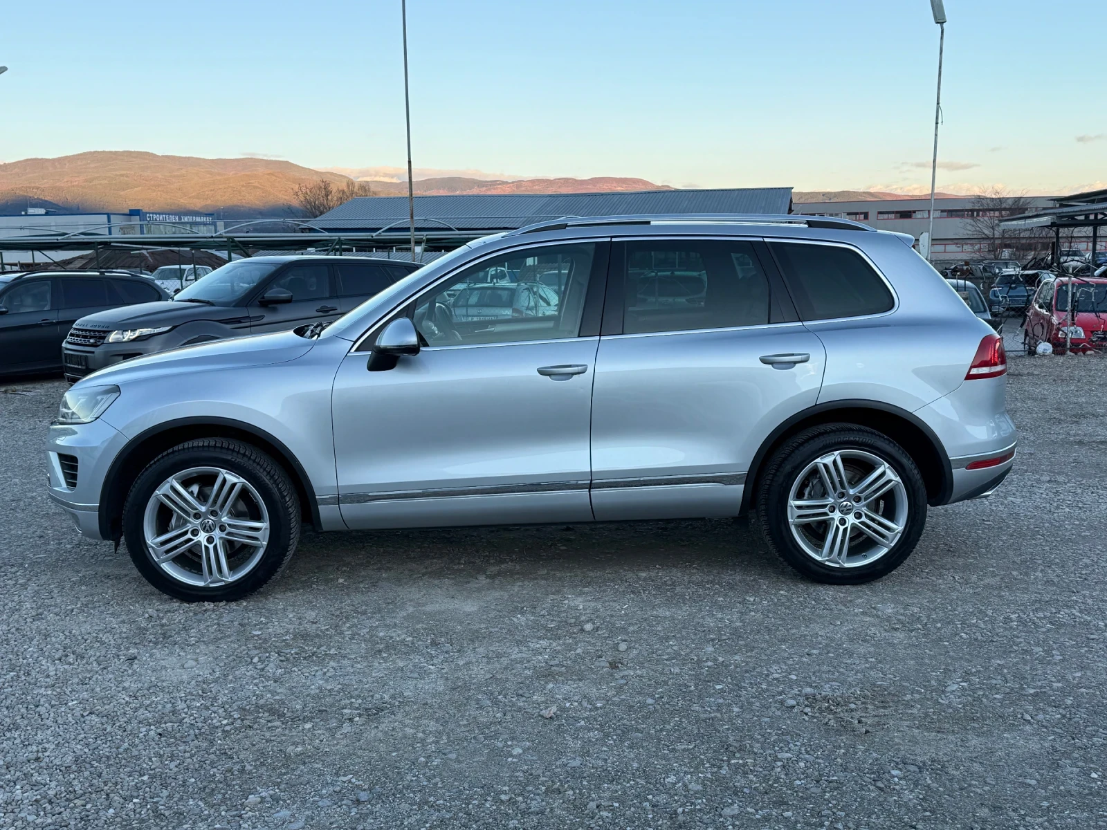 VW Touareg 3.0 TDI V6 LIZING  - изображение 4