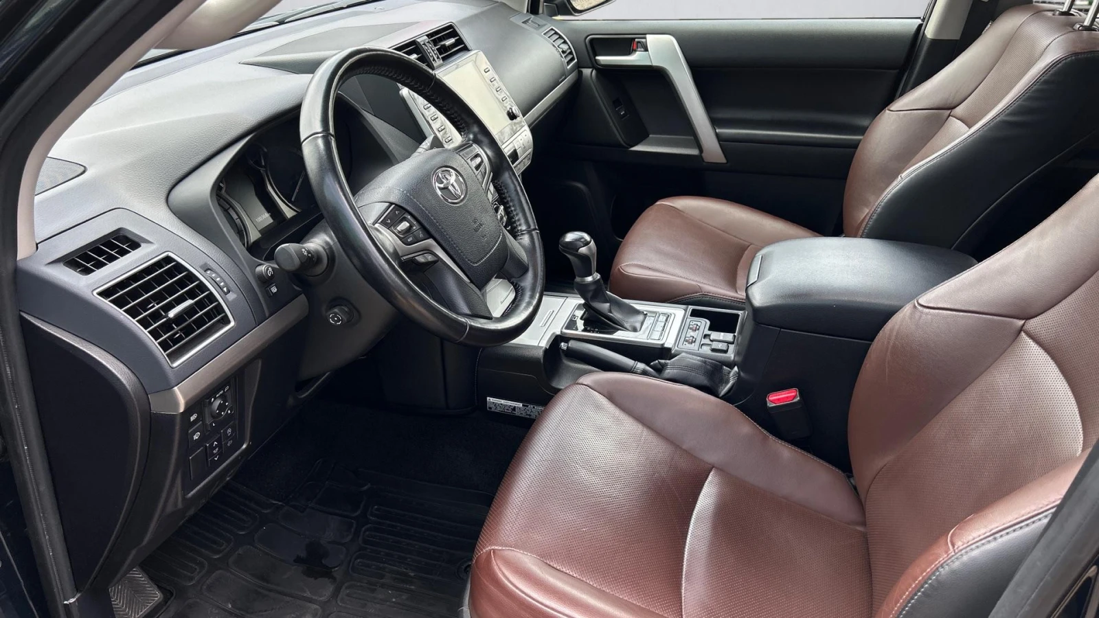Toyota Land cruiser Месечна вноска от 1176 лв. - изображение 9