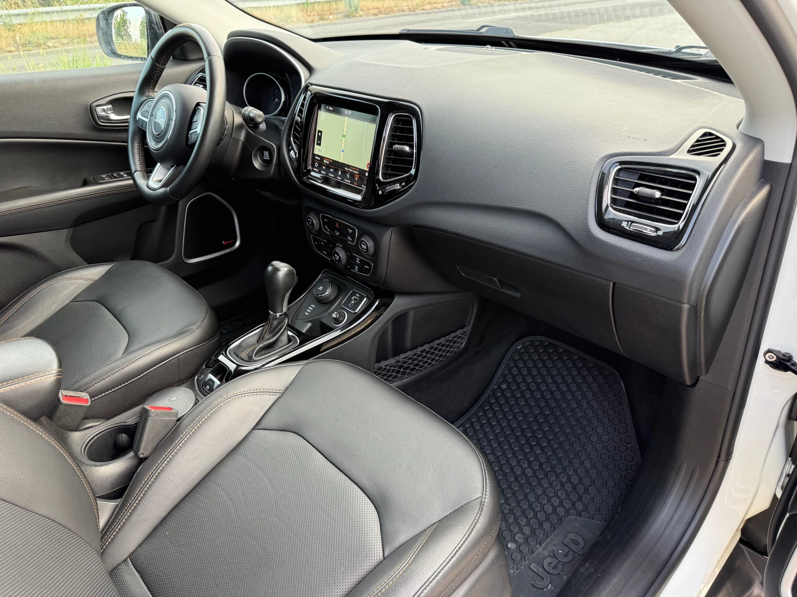 Jeep Compass 2.0 AUT. NAVI 4x4 ШВЕЙЦАРИЯ - изображение 10