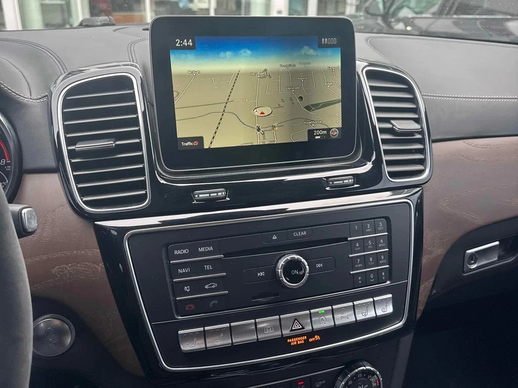 Mercedes-Benz GLS * AMG 63 * CARFAX * БЕЗ ПЪРВОНАЧАЛНА ВНОСКА - изображение 9