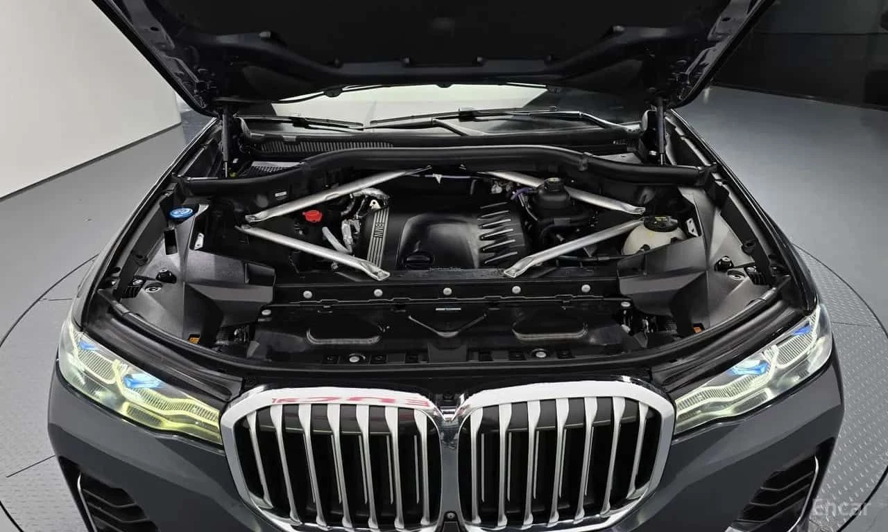 BMW X7 * xDrive 40d Design Pure Excellence 7 Seater * CAR, снимка 6 - Автомобили и джипове - 55508523