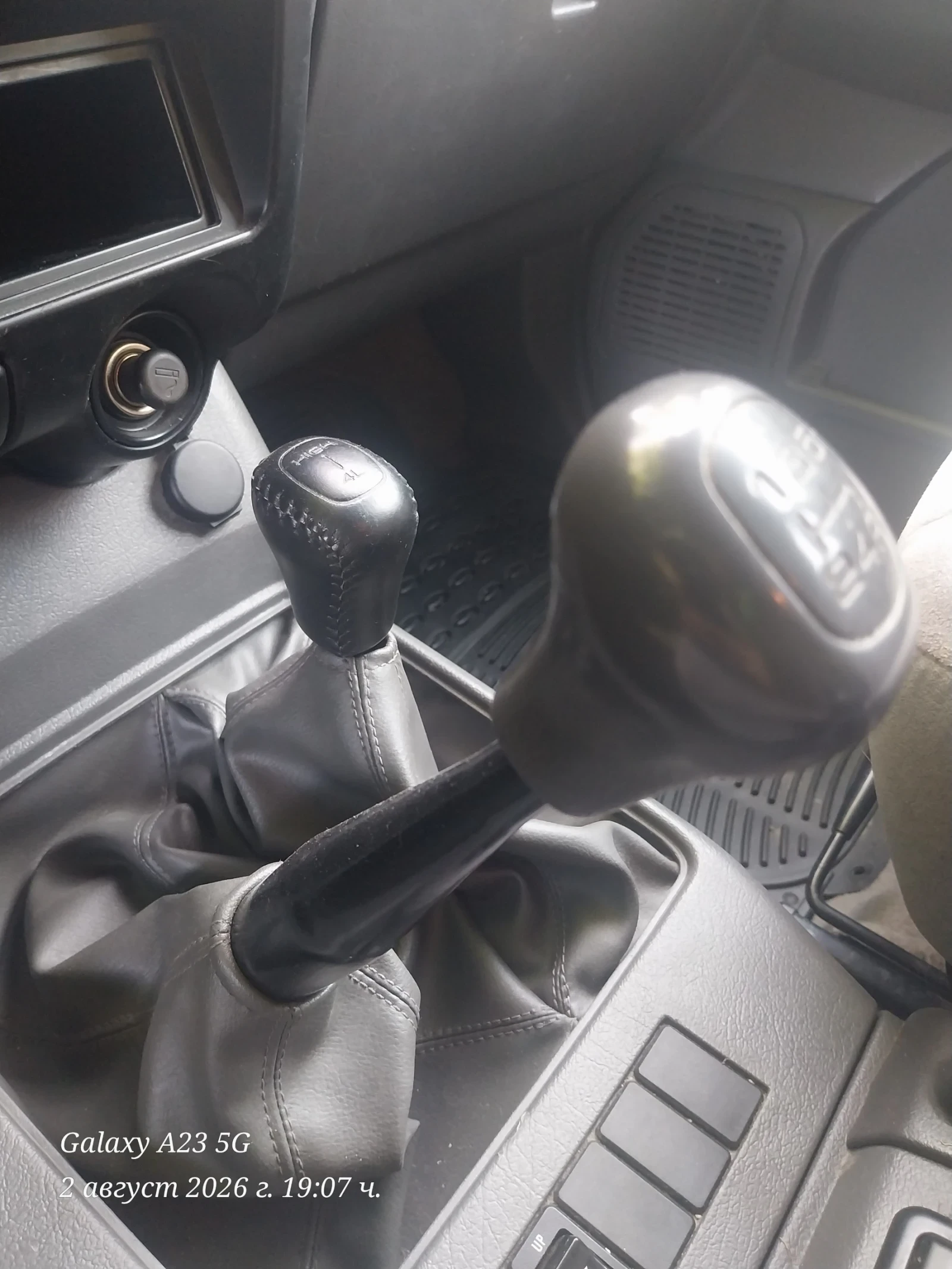 Isuzu Trooper Trooper, снимка 15 - Автомобили и джипове - 55603496