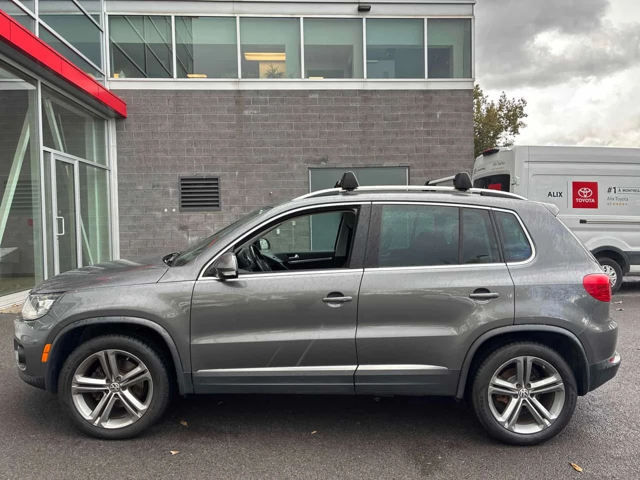 VW Tiguan * Highline * CARFAX * ���������������� * ��������  | Mobile.bg � ����������� 2