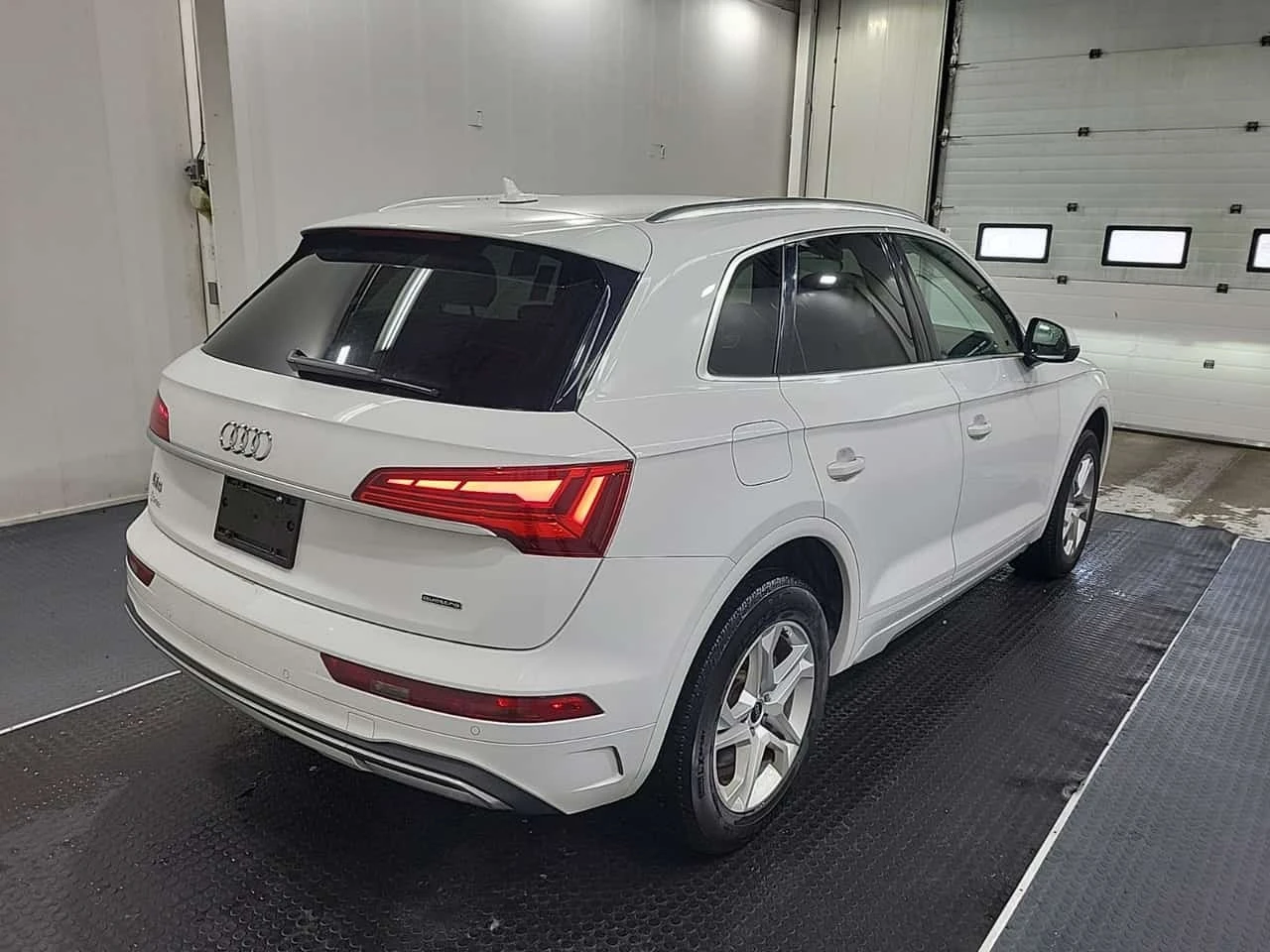 Audi Q5 * 45 Tfsi Quattro Komfort * ������� * LANE ASSIST  | Mobile.bg � ����������� 4