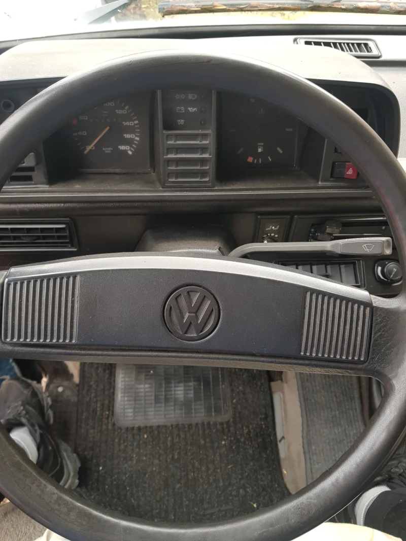 VW Multivan, снимка 9 - Бусове и автобуси - 51966633