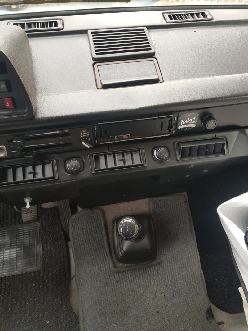 VW Multivan, снимка 8 - Бусове и автобуси - 51966633