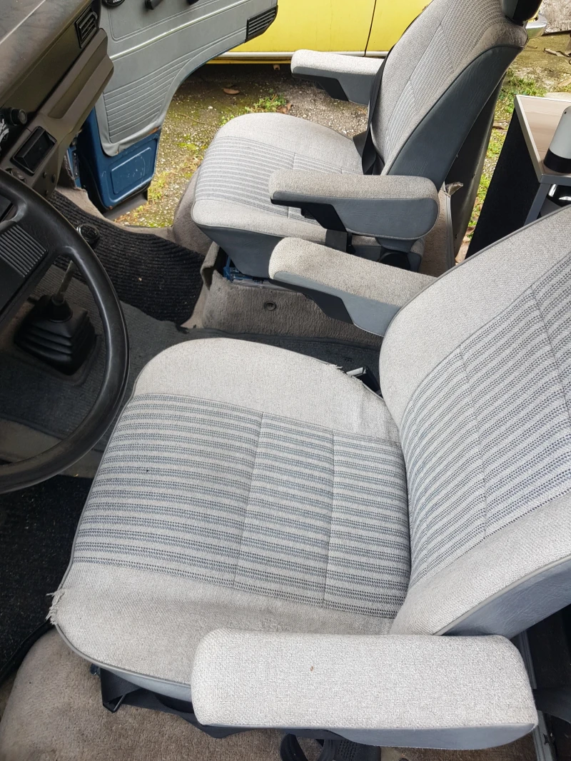 VW Multivan, снимка 11 - Бусове и автобуси - 51966633