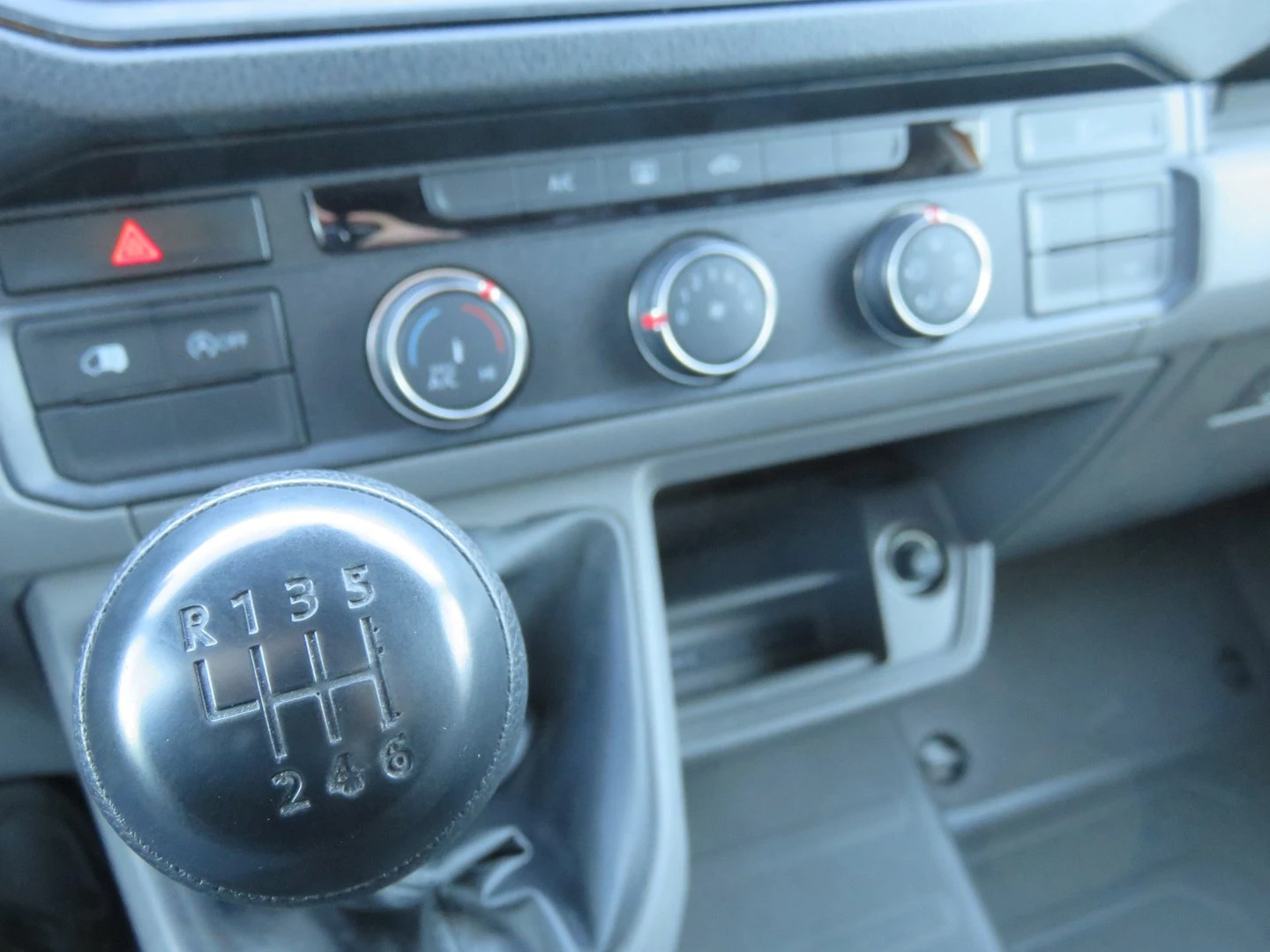 VW Crafter 35 Kasten M TDI 11.3 m3 ������ | Mobile.bg � ����������� 9