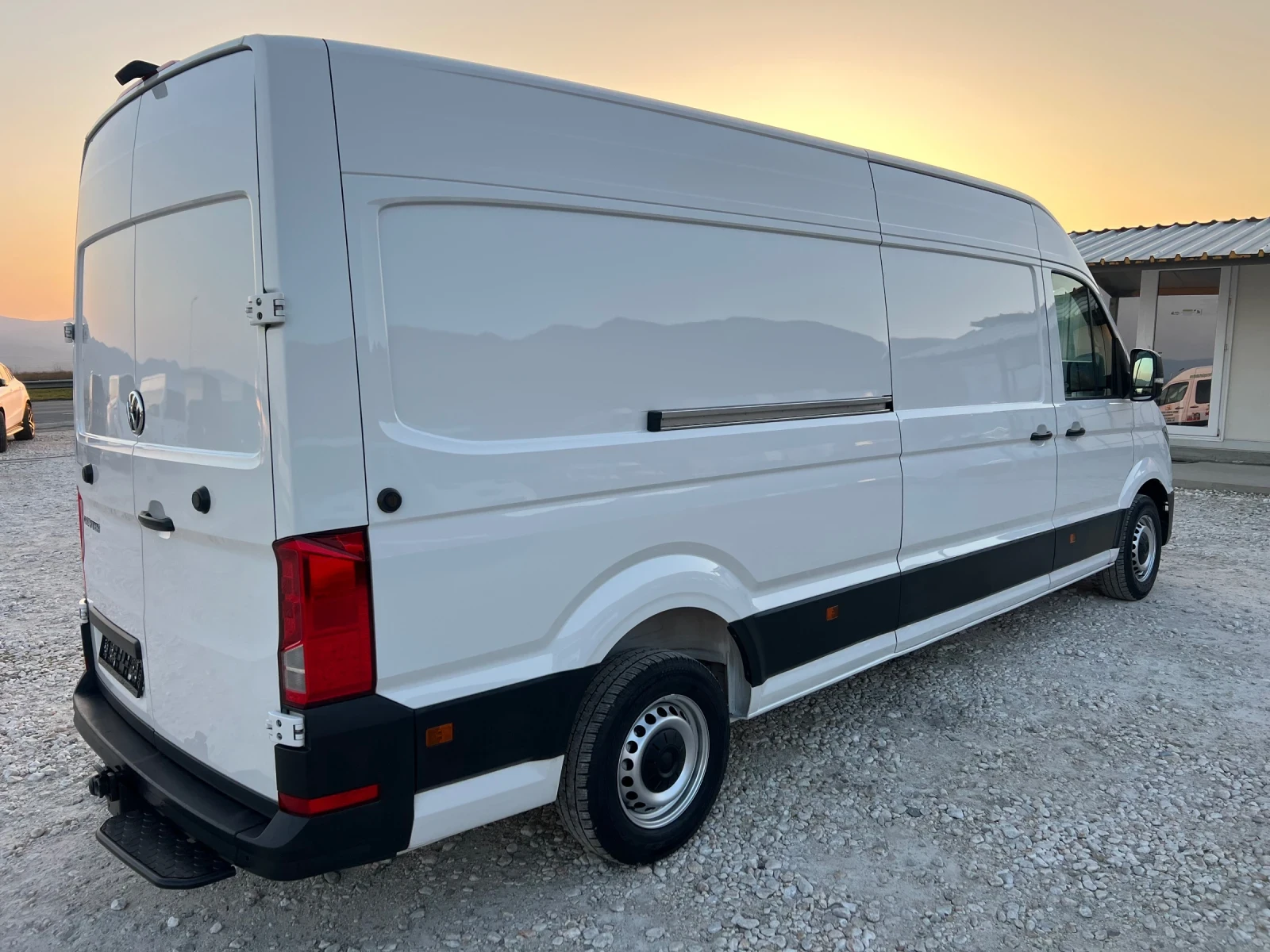 VW Crafter MAXI - KLIMA, снимка 6 - Бусове и автобуси - 53851895