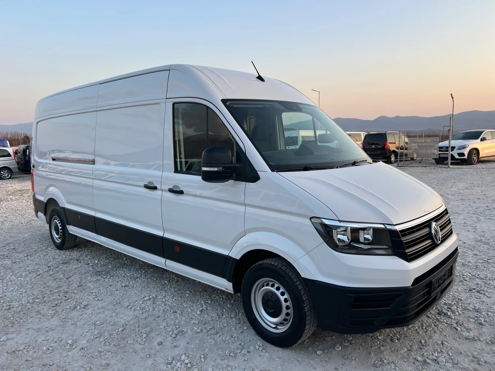 VW Crafter MAXI - KLIMA, снимка 2 - Бусове и автобуси - 53851895