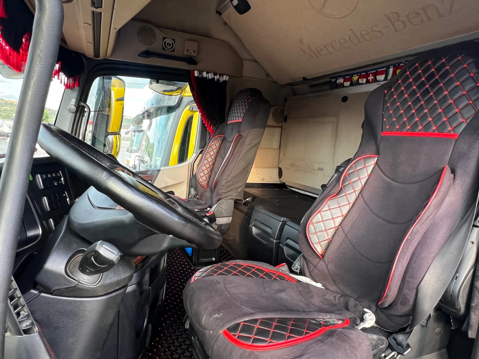 Mercedes-Benz Actros  - изображение 9