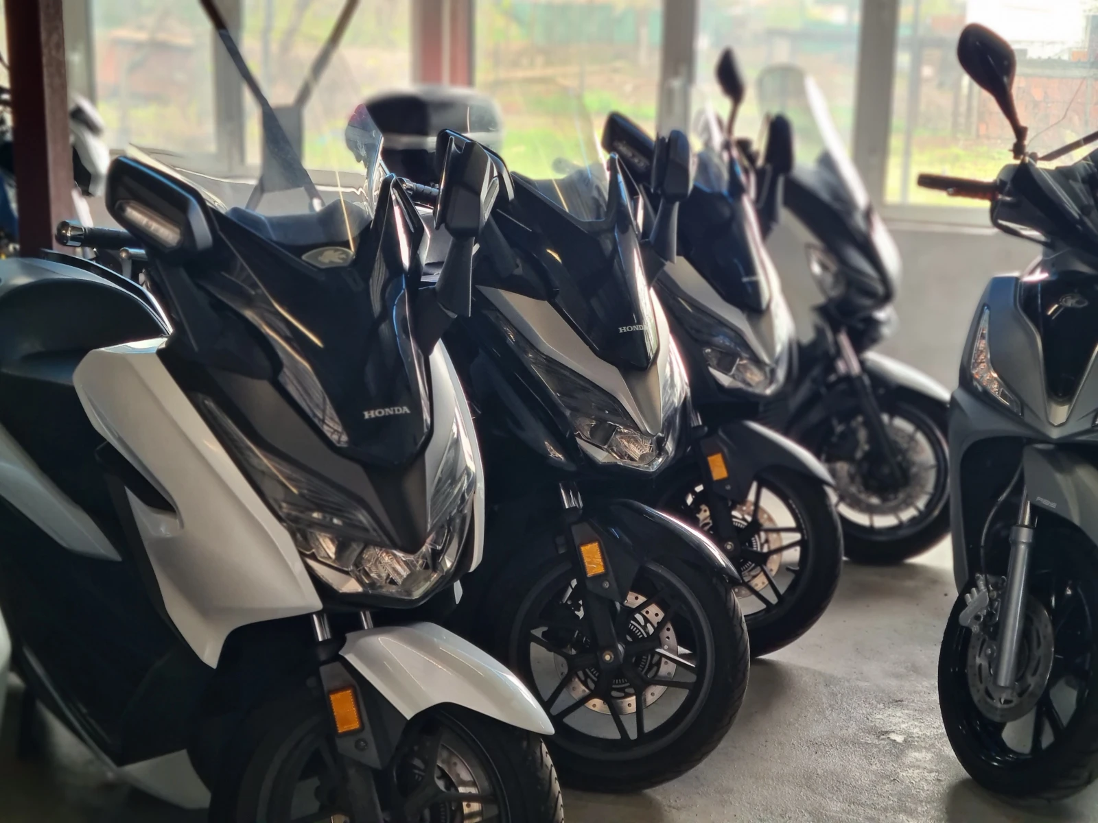 Yamaha NMAX BREVA 125i - изображение 5