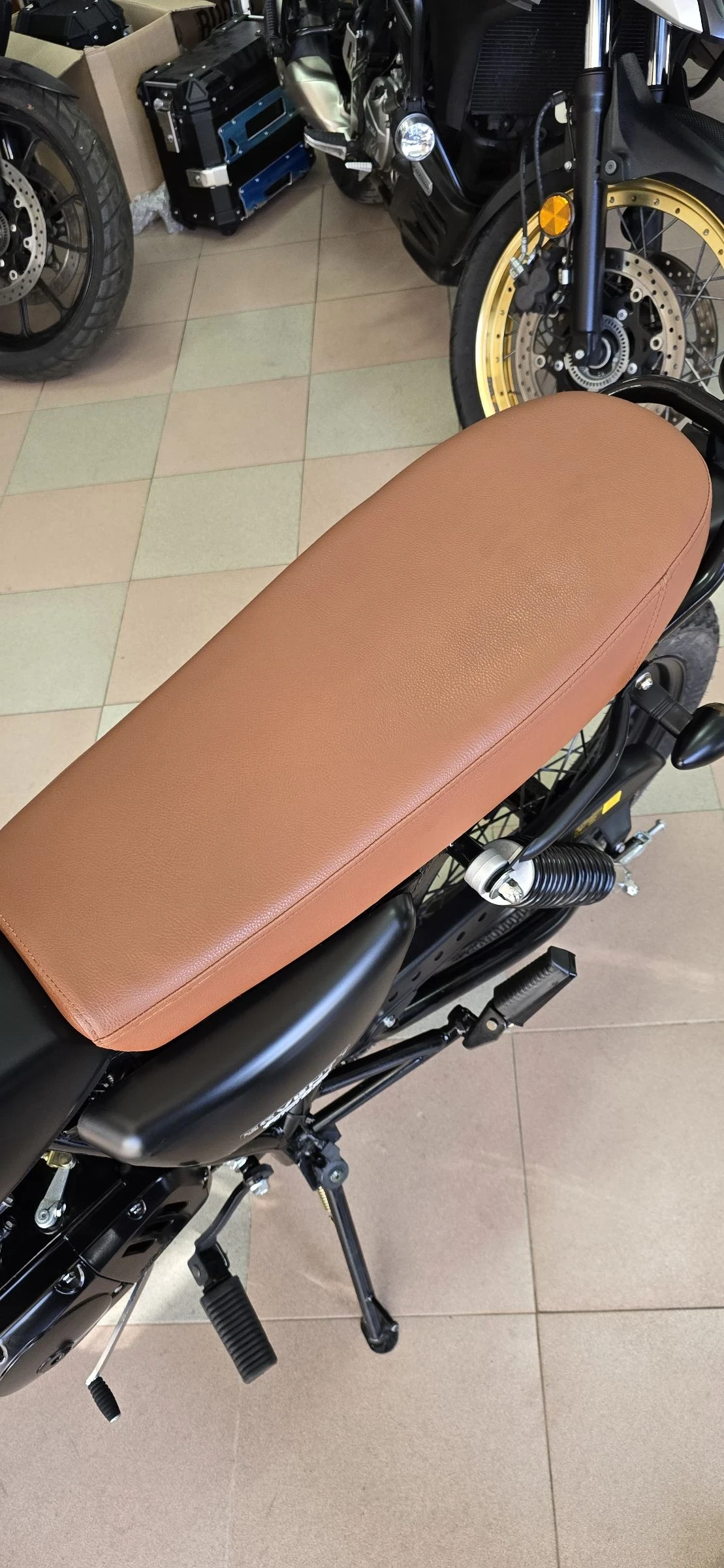 Honda Cb 125 i 2000 км ! Нов ! Лизинг !, снимка 13 - Мотоциклети и мототехника - 54113843