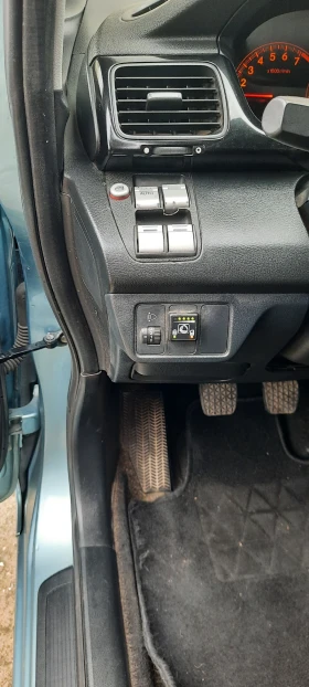 Honda Fr-v 1.7-125 КС. Газ , снимка 7