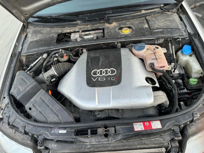 Audi A4 2.5 TDI на части, снимка 7 - Автомобили и джипове - 44633976