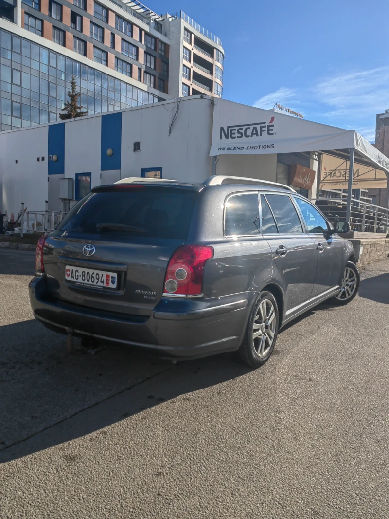 Toyota Avensis 2.2 177ks, снимка 1 - Автомобили и джипове - 47217955