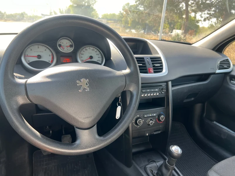 Peugeot 207 1.4HDI, снимка 8 - Автомобили и джипове - 47411730