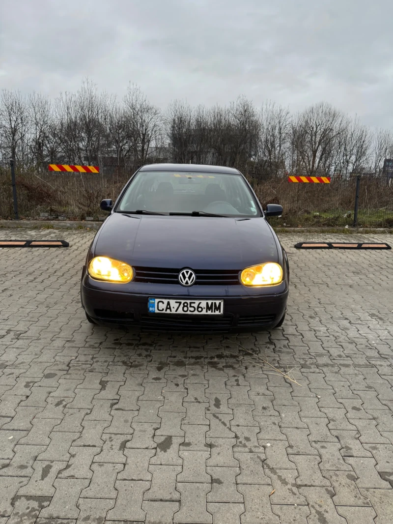 VW Golf 1.6 SR, снимка 2 - Автомобили и джипове - 48198803