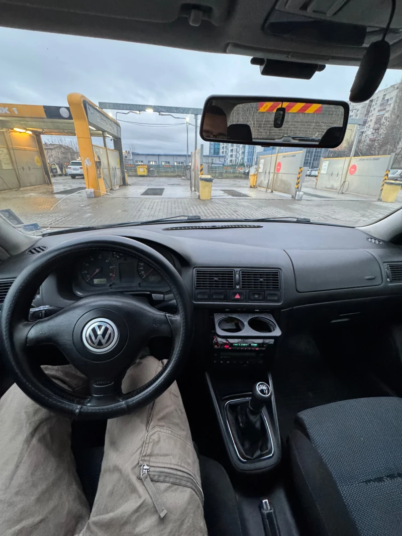 VW Golf 1.6 SR, снимка 8 - Автомобили и джипове - 48198803