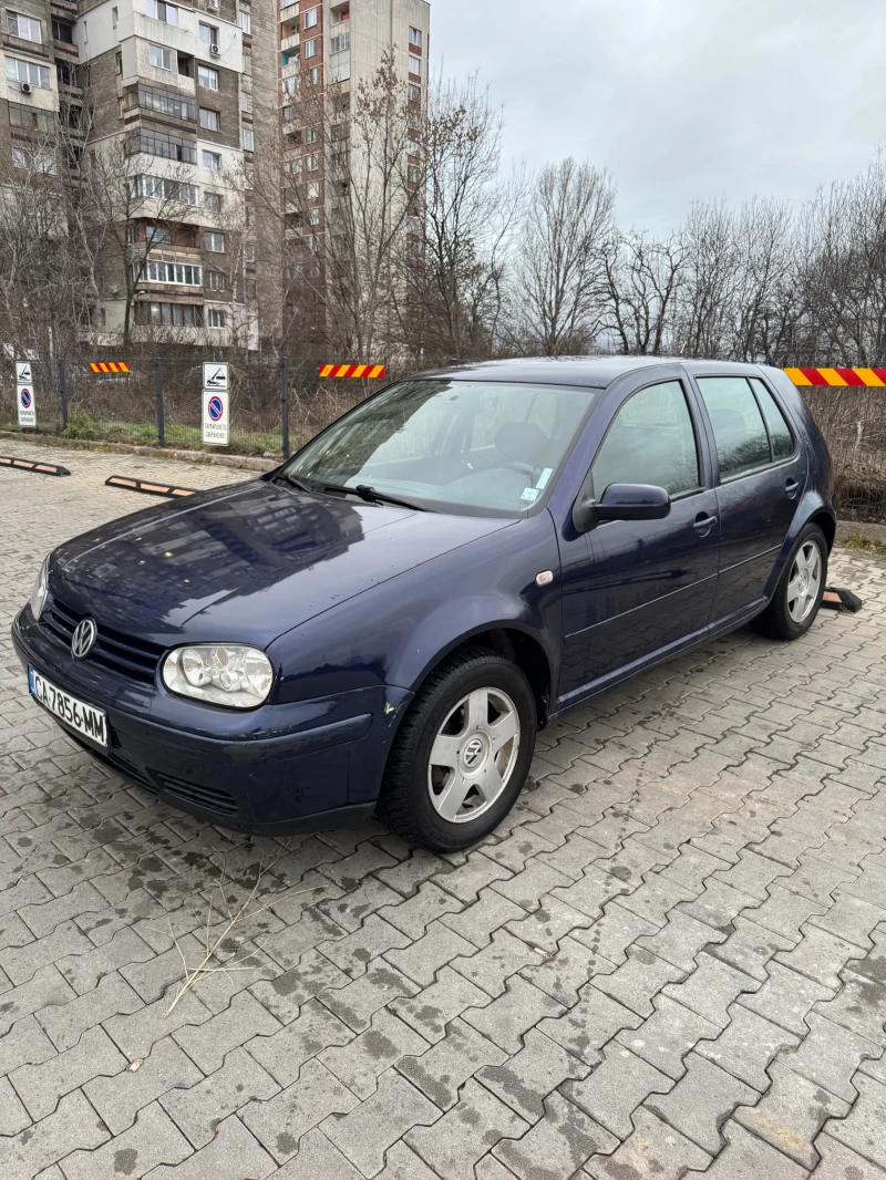 VW Golf 1.6 SR, снимка 3 - Автомобили и джипове - 48198803