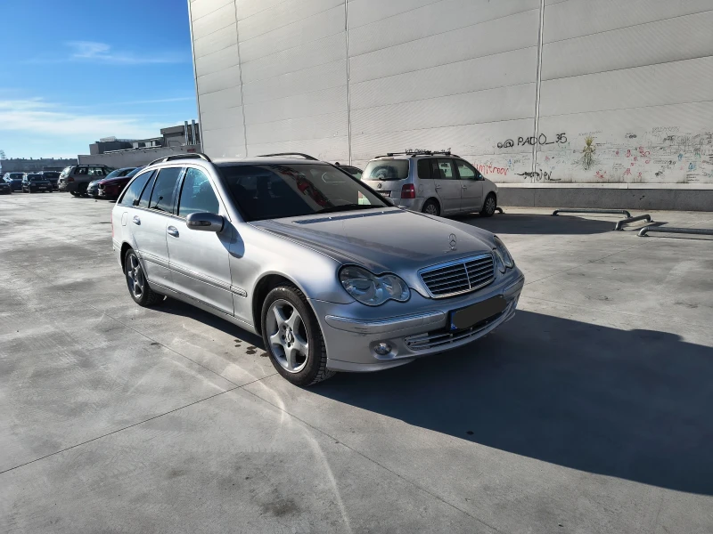 Mercedes-Benz C 180, снимка 2 - Автомобили и джипове - 48522214