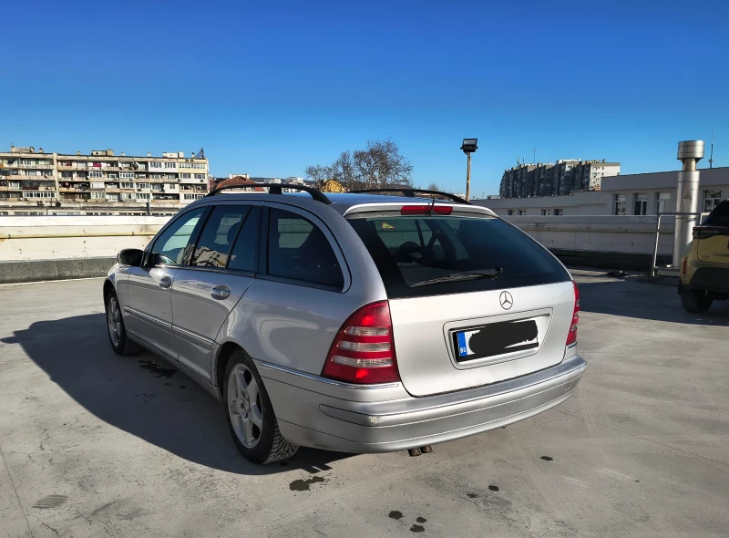 Mercedes-Benz C 180, снимка 9 - Автомобили и джипове - 48522214