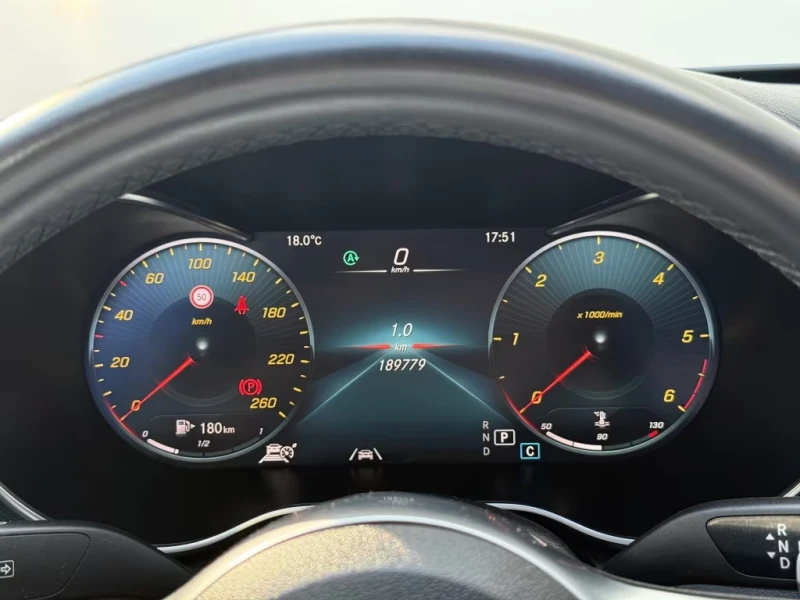 Mercedes-Benz C 300 AMG-LINE/245HP/PANO/MEMO/BURM/CAM/LED/NAVI/270g, снимка 9 - Автомобили и джипове - 51593809