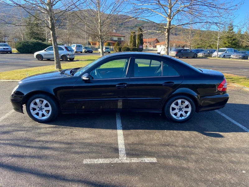 Mercedes-Benz E 200, снимка 3 - Автомобили и джипове - 52824877