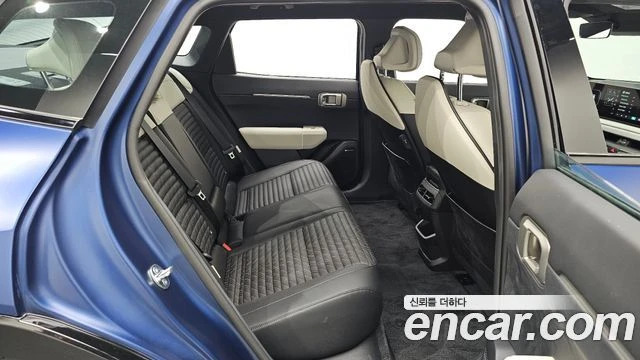 Kia EV4, снимка 12 - Автомобили и джипове - 56282052