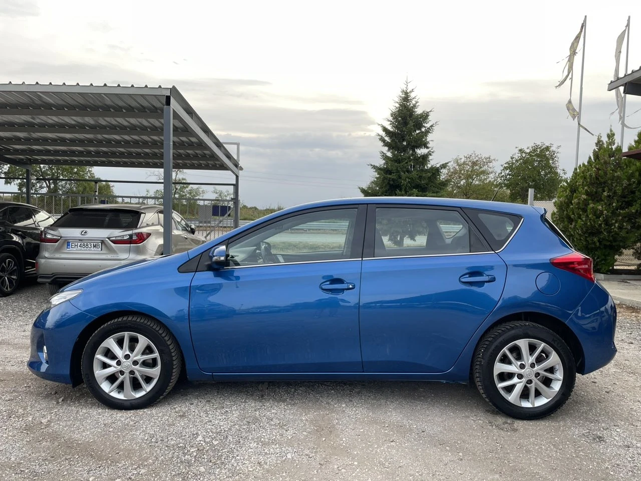 Toyota Auris 1.6/Kamera /Tempomat  - изображение 8