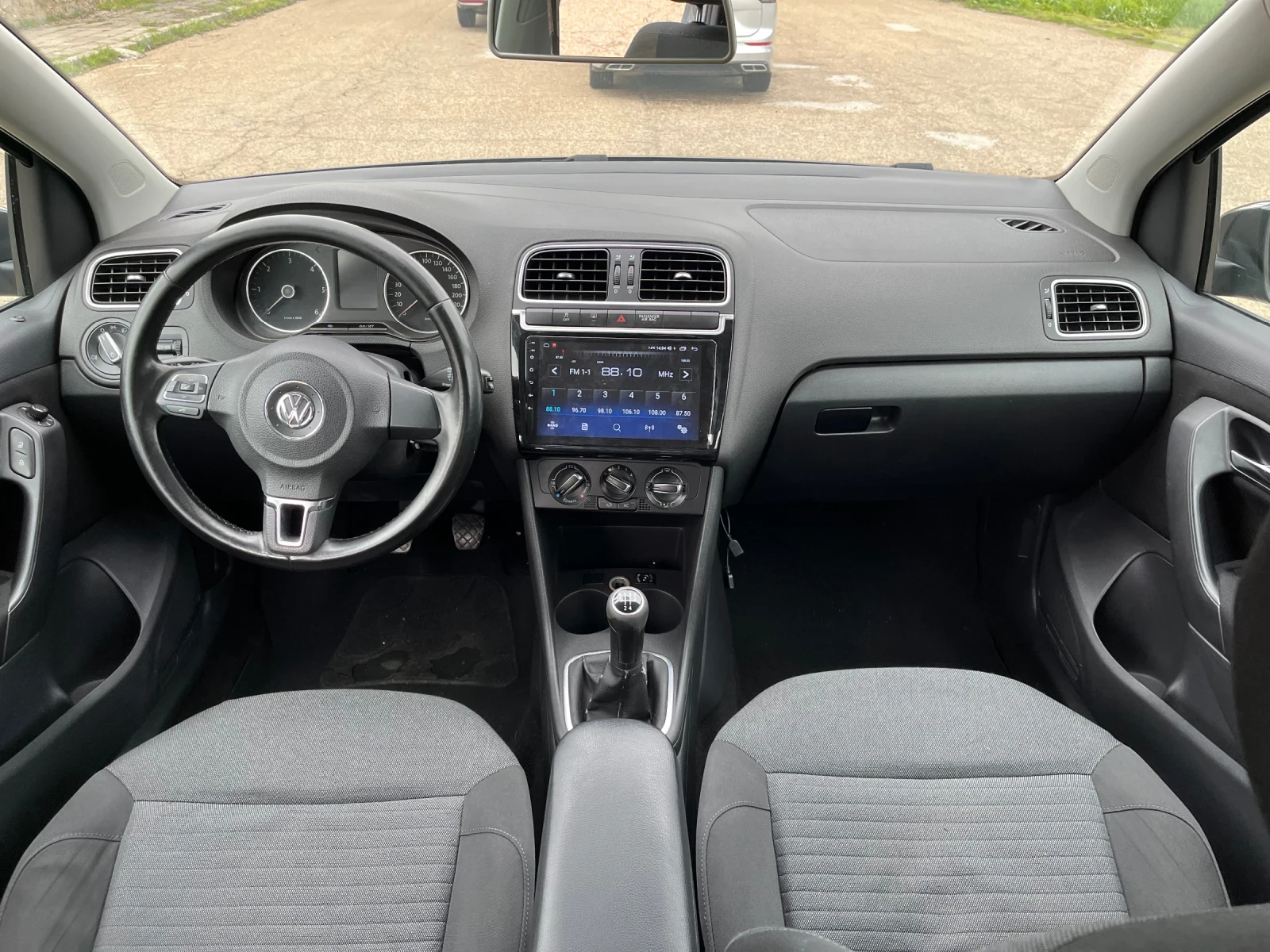 VW Polo 1.6 TDI 90 kc. - изображение 9