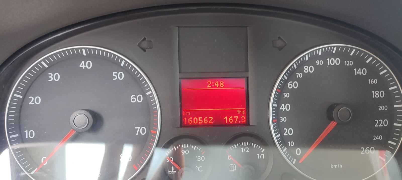 VW Touran 1.6 - изображение 8