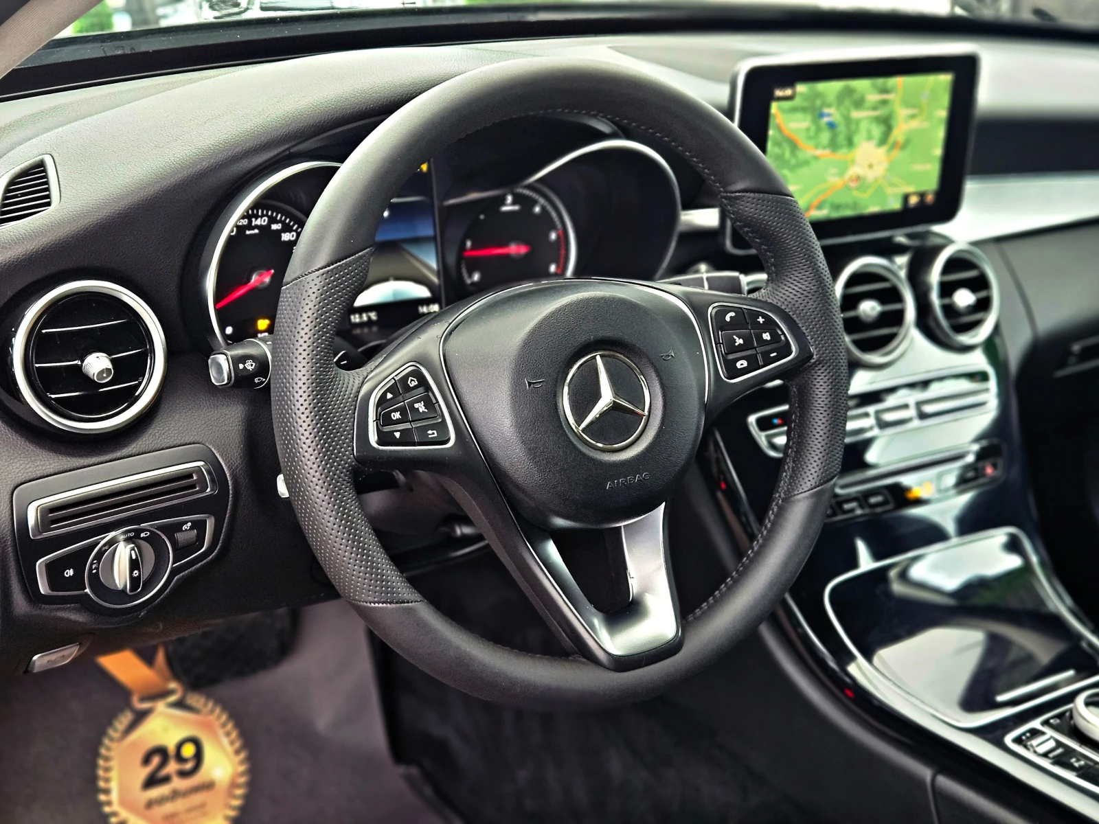 Mercedes-Benz C 220 AMG/9G/GERMANY/CAMERA/AMBIENT/FULL LED/AUTO H/LIZI - изображение 10