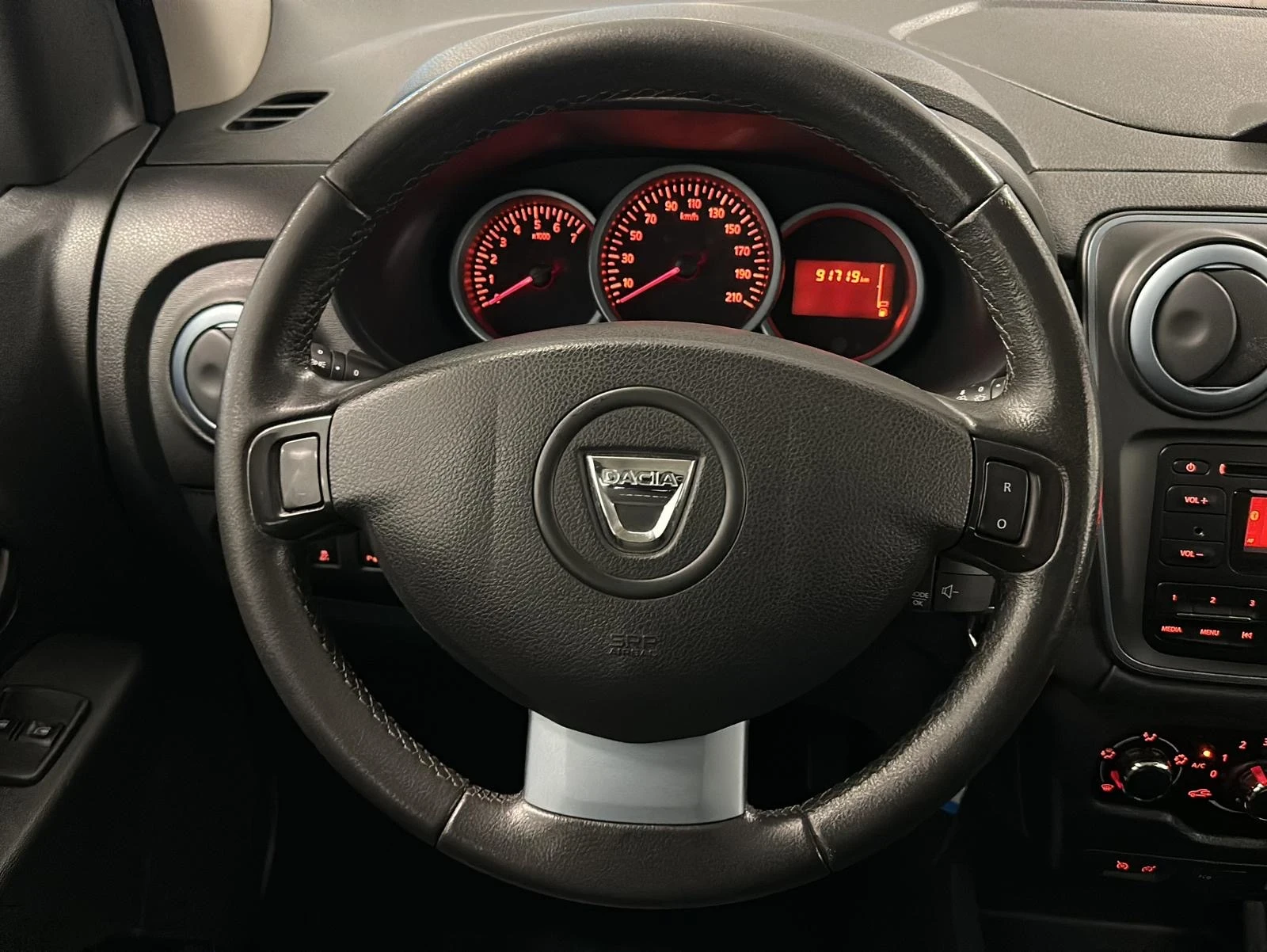 Dacia Lodgy 1.2 TCe Stepway AHK| TEMPOMAT| KLIMA| PDC | Mobile.bg   12