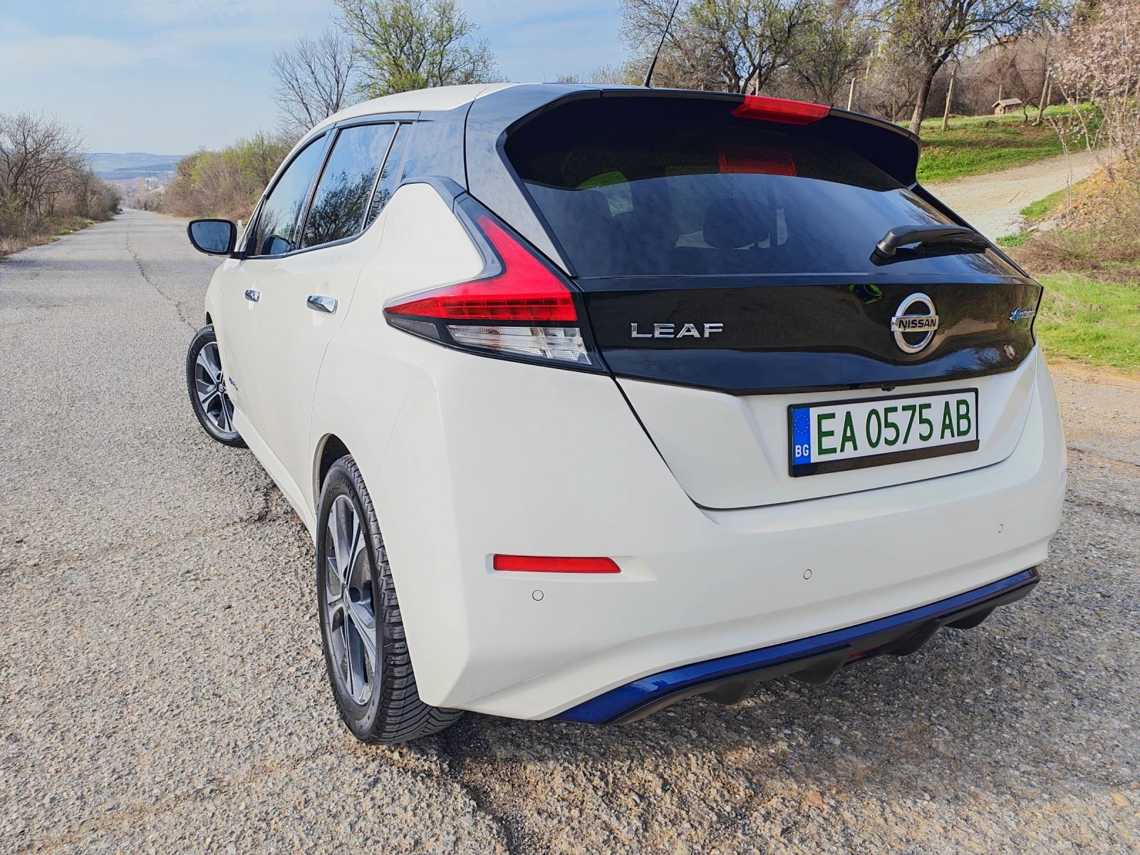 Nissan Leaf  40kw, снимка 5 - Автомобили и джипове - 54177270