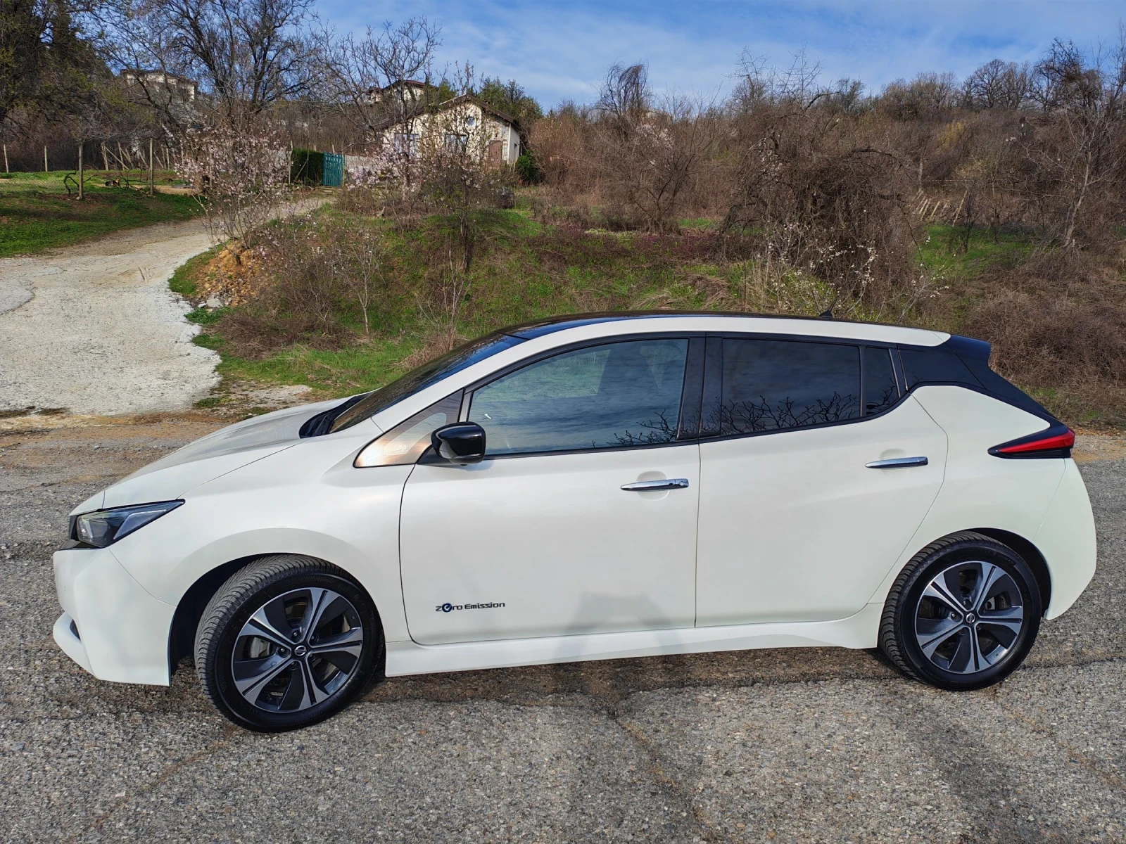 Nissan Leaf  40kw, снимка 8 - Автомобили и джипове - 54177270