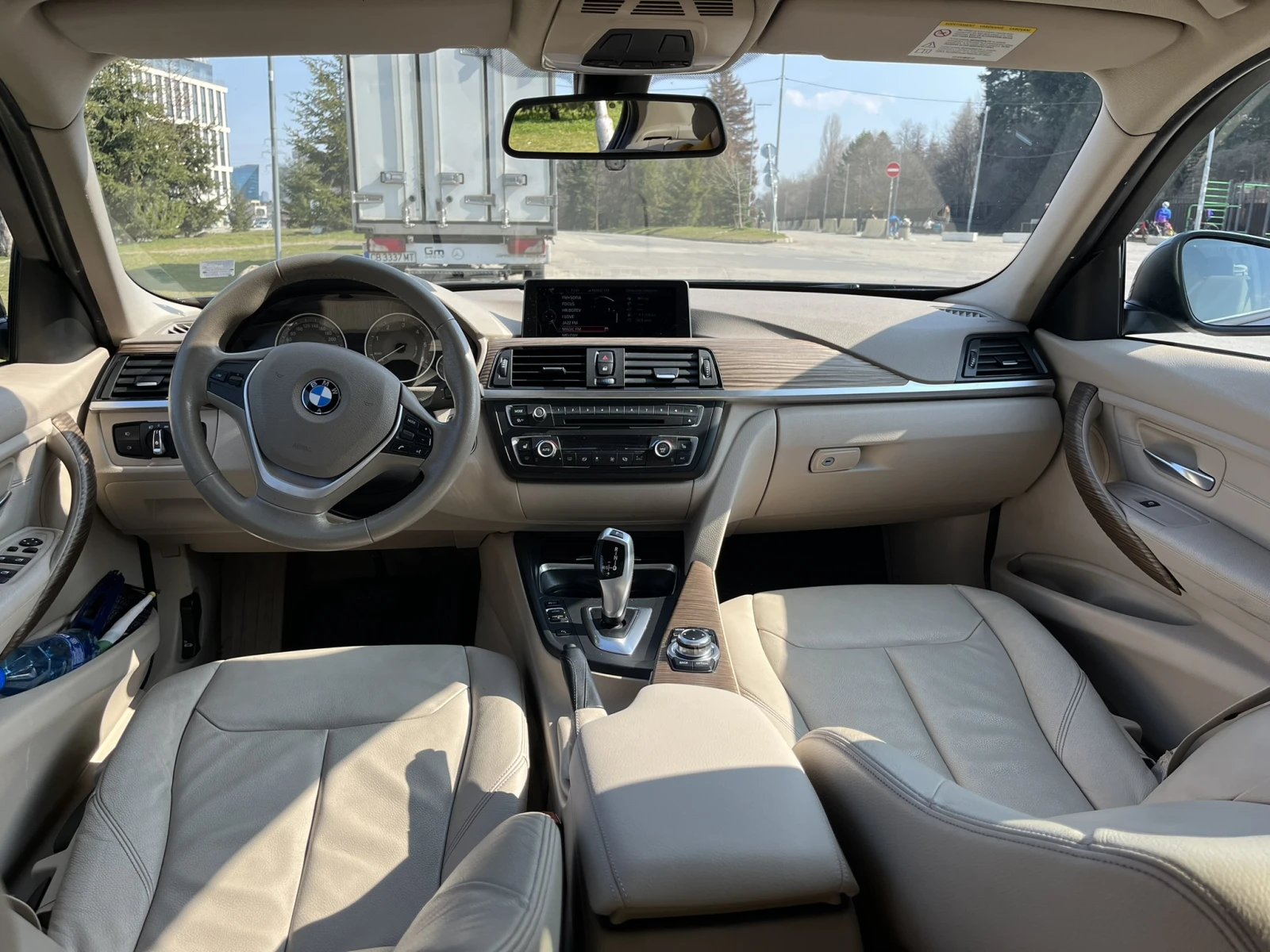 BMW 320 xdrive_ниво оборудване Modern - изображение 8