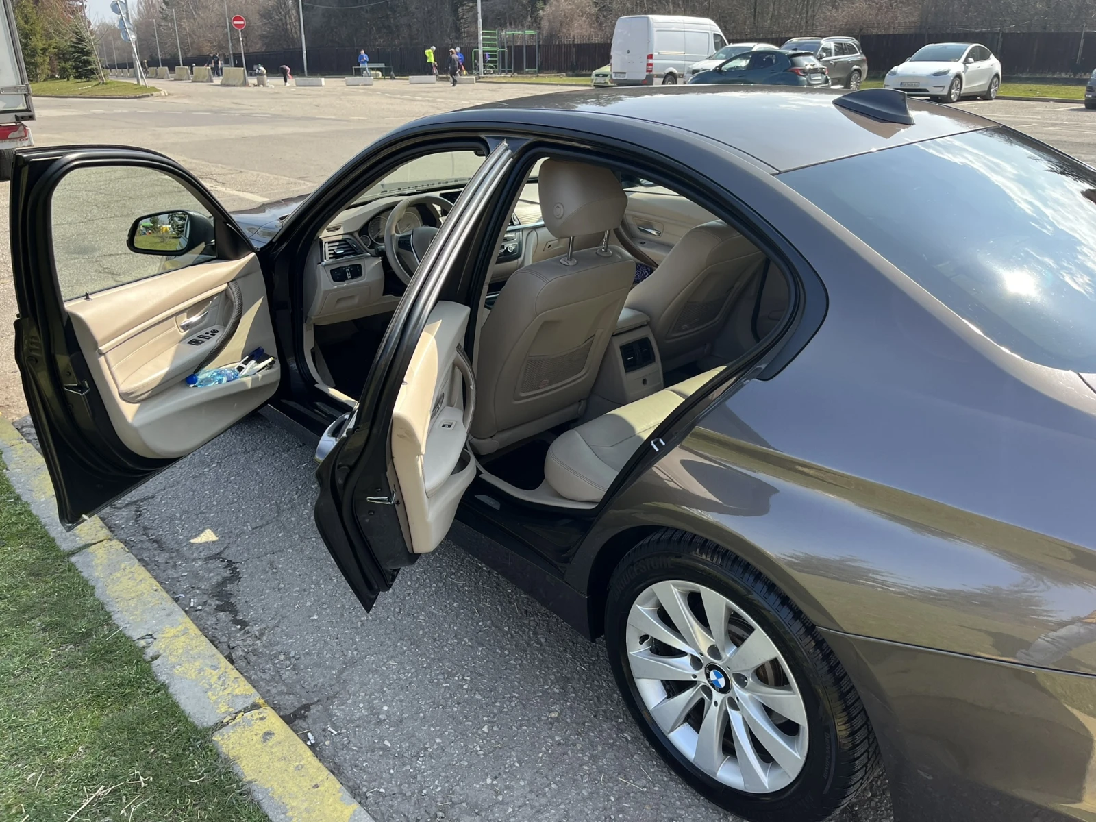 BMW 320 xdrive_ниво оборудване Modern - изображение 7