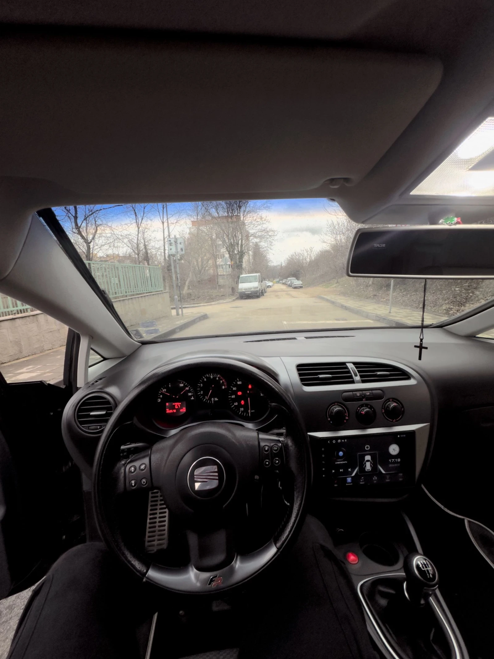 Seat Leon, снимка 7 - Автомобили и джипове - 53939734