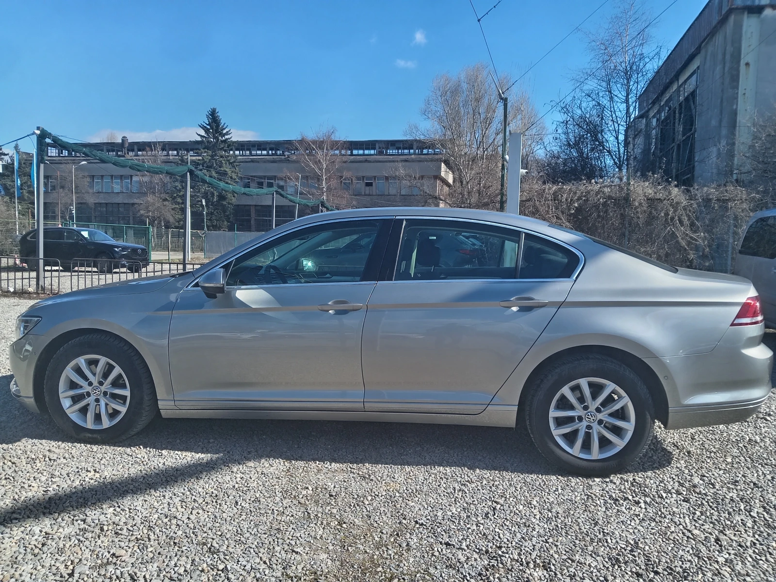 VW Passat 2.0TDI DSG | Mobile.bg � ����������� 5