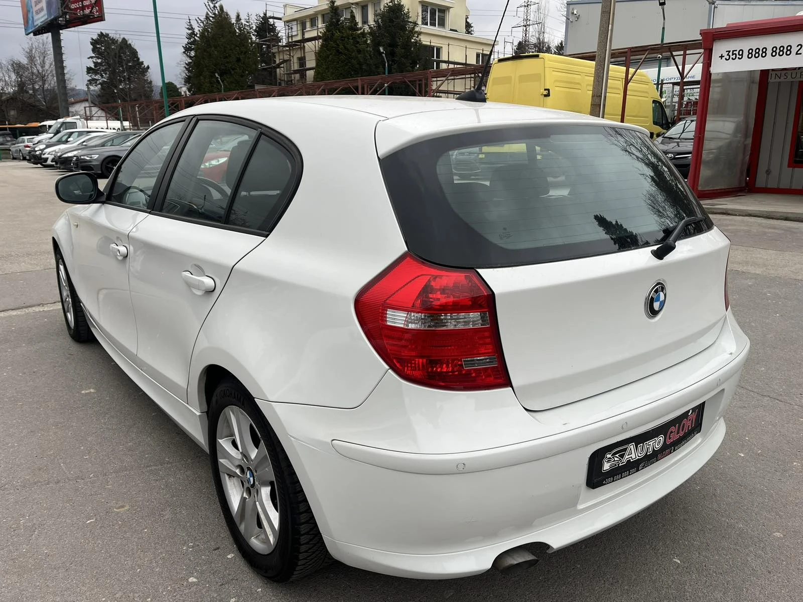 BMW 118 2.0 DISEL, снимка 5 - Автомобили и джипове - 53987201