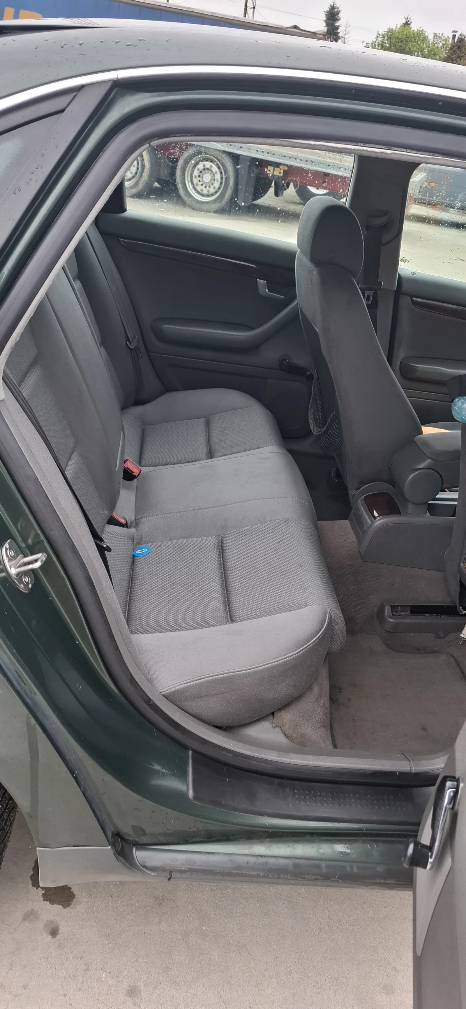 Audi A4 1.9D, снимка 4 - Автомобили и джипове - 54267421