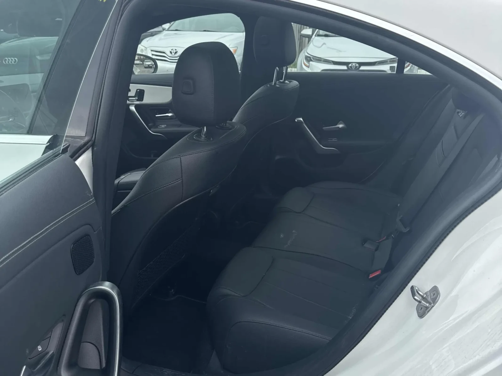 Mercedes-Benz CLA 250 4MATIC, снимка 9 - Автомобили и джипове - 54914244