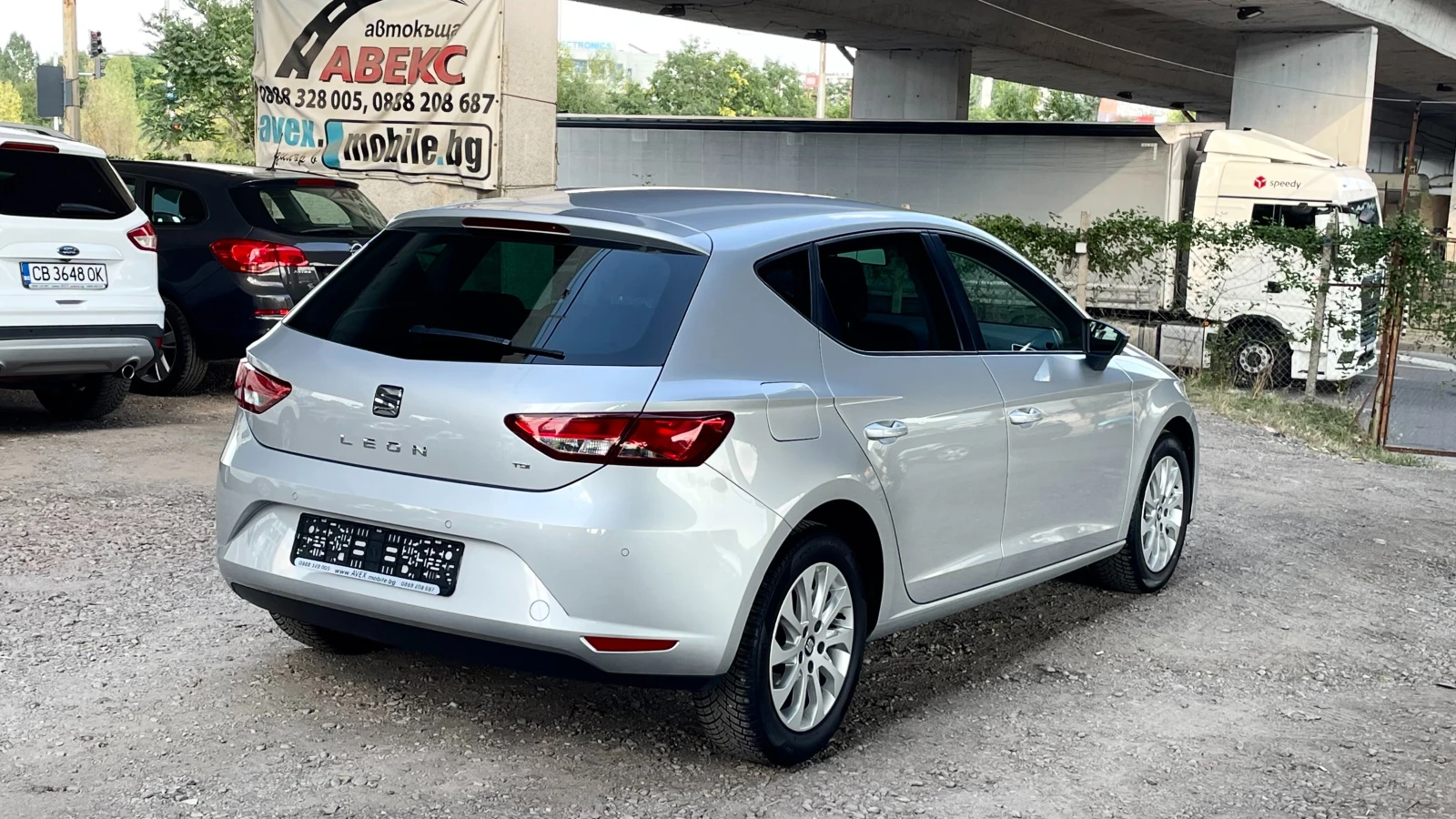 Seat Leon КАТО НОВ!!!, снимка 5 - Автомобили и джипове - 55621802