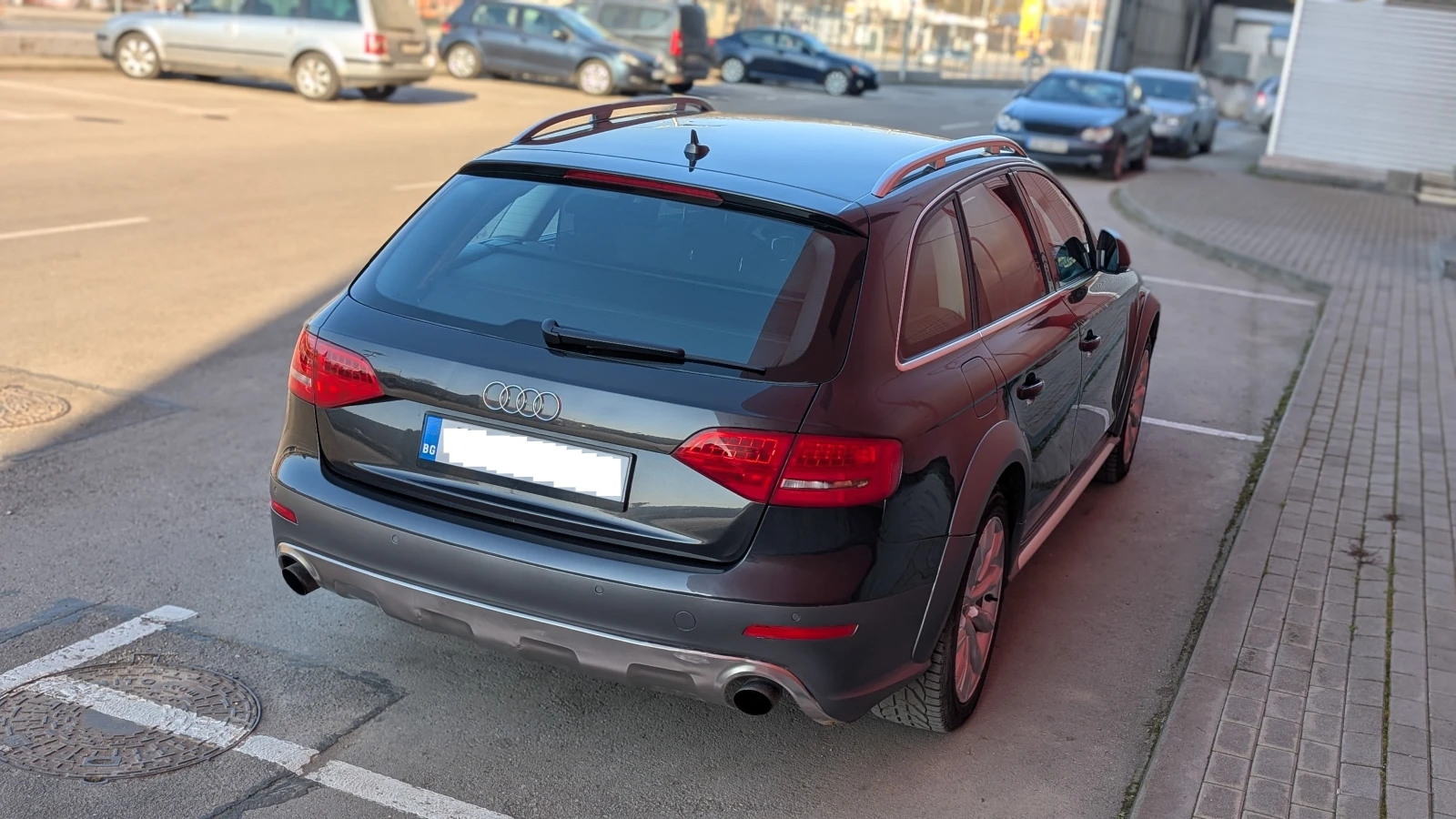 Audi A4 Allroad Quattro АВТОМАТИК Обслужена Екстри, снимка 7 - Автомобили и джипове - 55959490