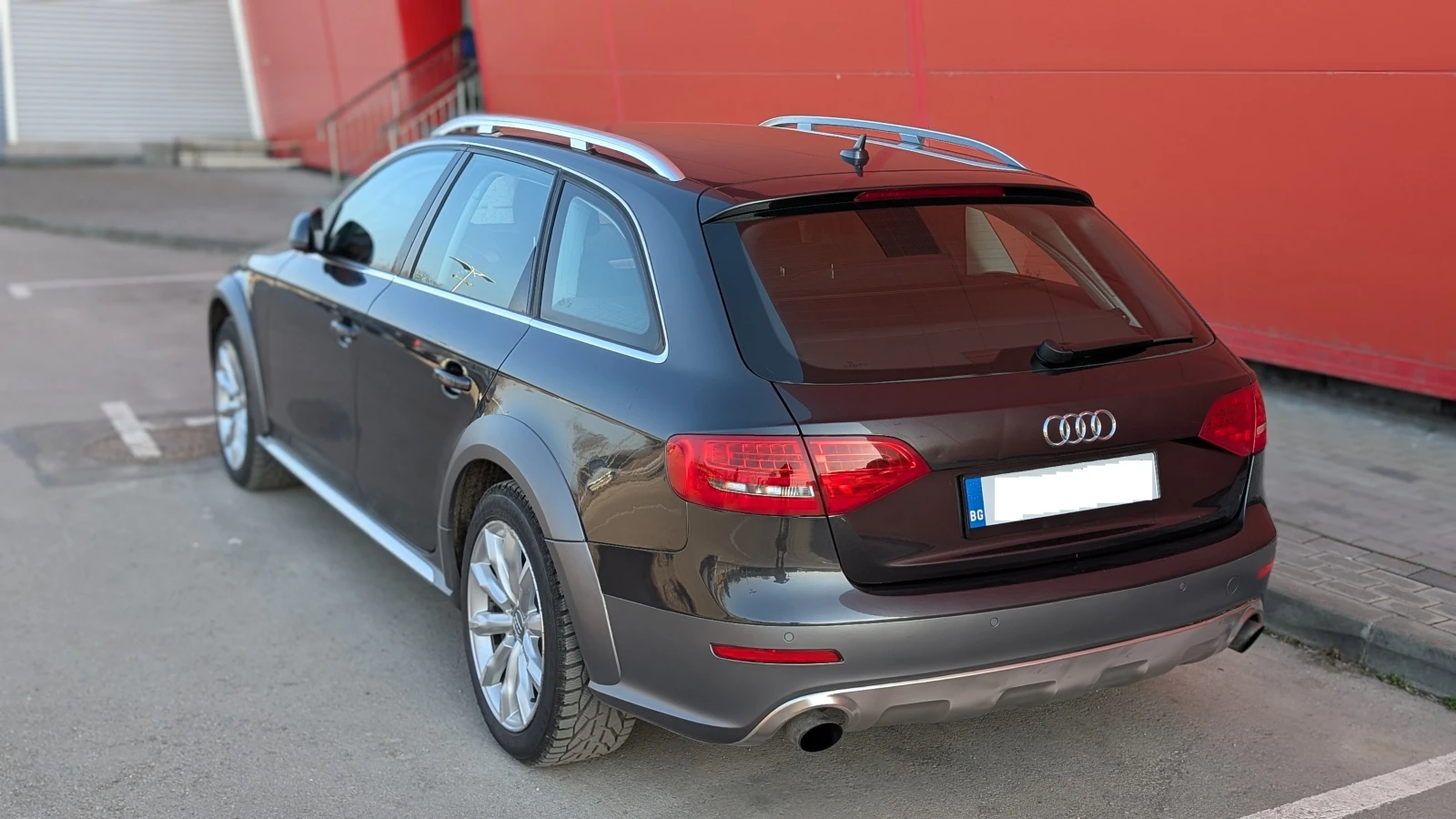 Audi A4 Allroad Quattro АВТОМАТИК Обслужена Екстри, снимка 8 - Автомобили и джипове - 55959490