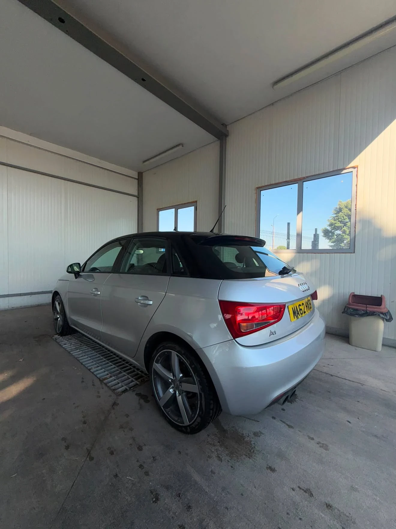 Audi A1, снимка 8 - Автомобили и джипове - 56131852